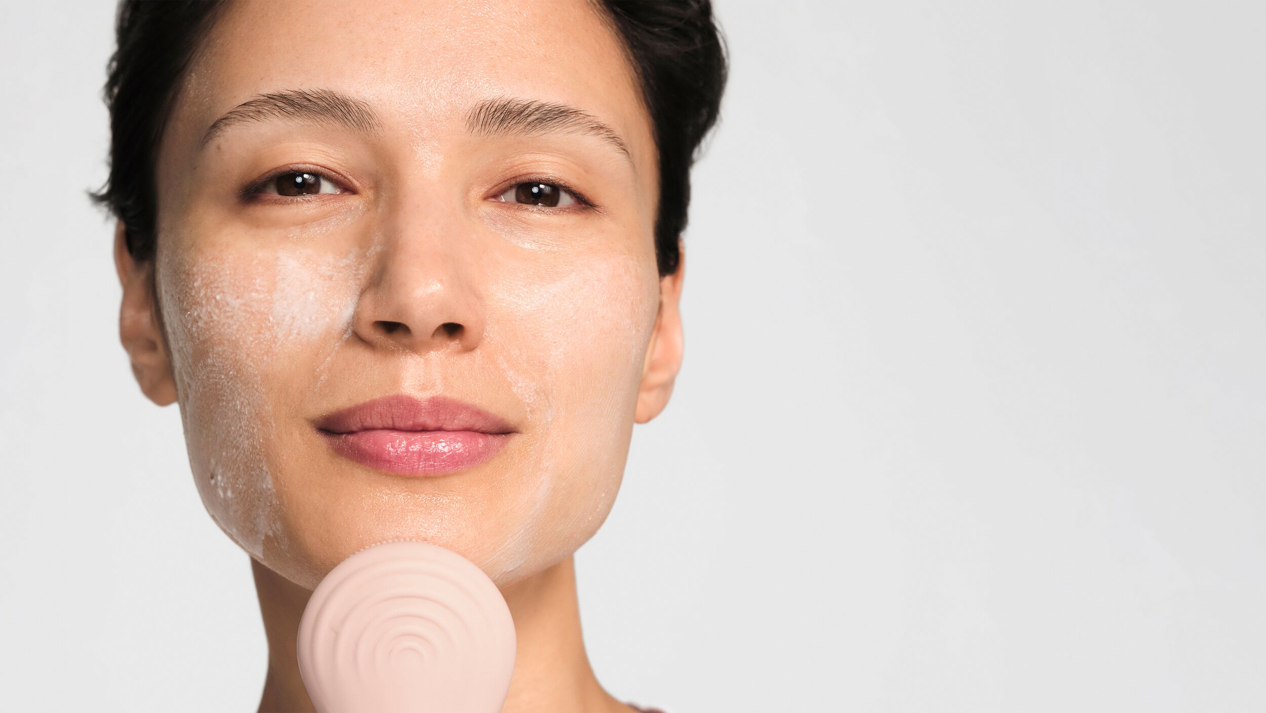 why-everyone-s-talking-about-kinetic-cleansing-beauty-pie