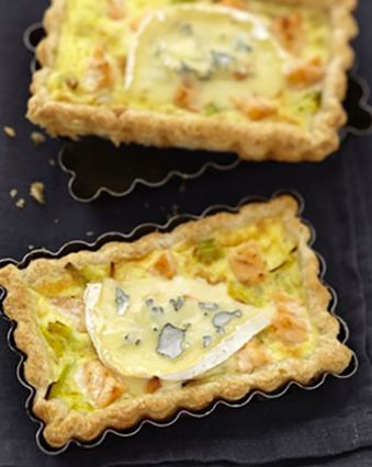 Tartes salées et sucrées au fromage : Tarte aux poireaux, saumon et fromage bleu