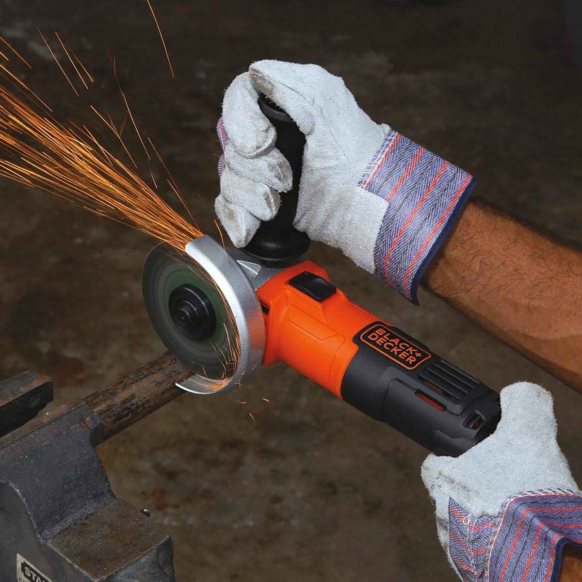 Black and Decker Angle Grinder with 