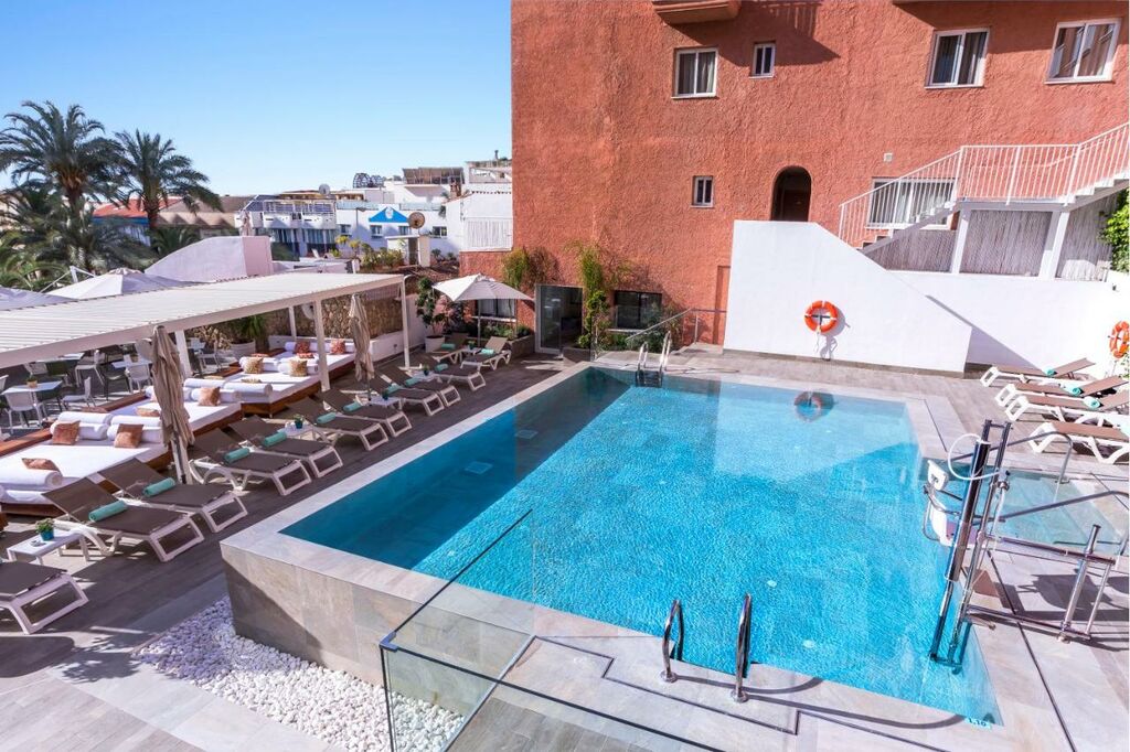 Image of Hotel Fenix Torremolinos - Adults Only Recommended
