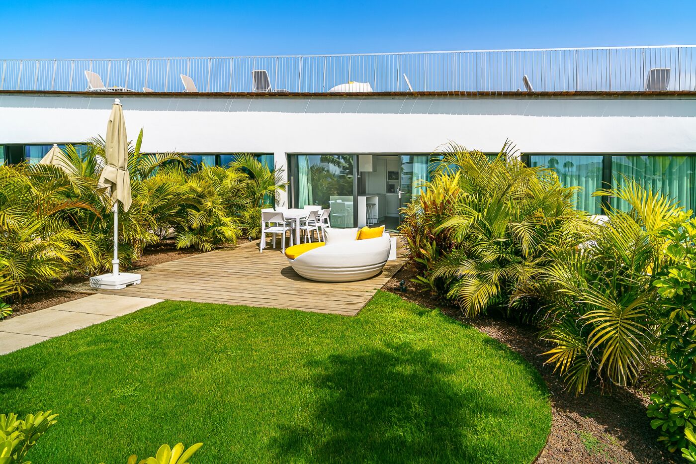 Image of Cordial Santa Agueda