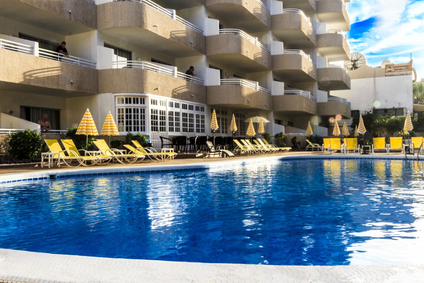 Image of Coral California - Adults Only