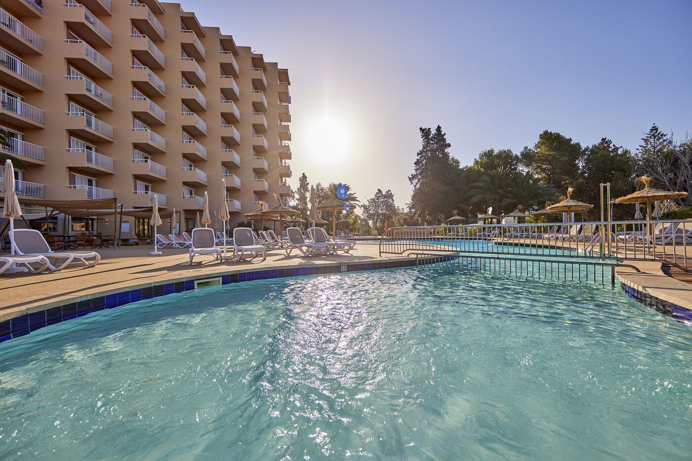 Image of tent Palmanova