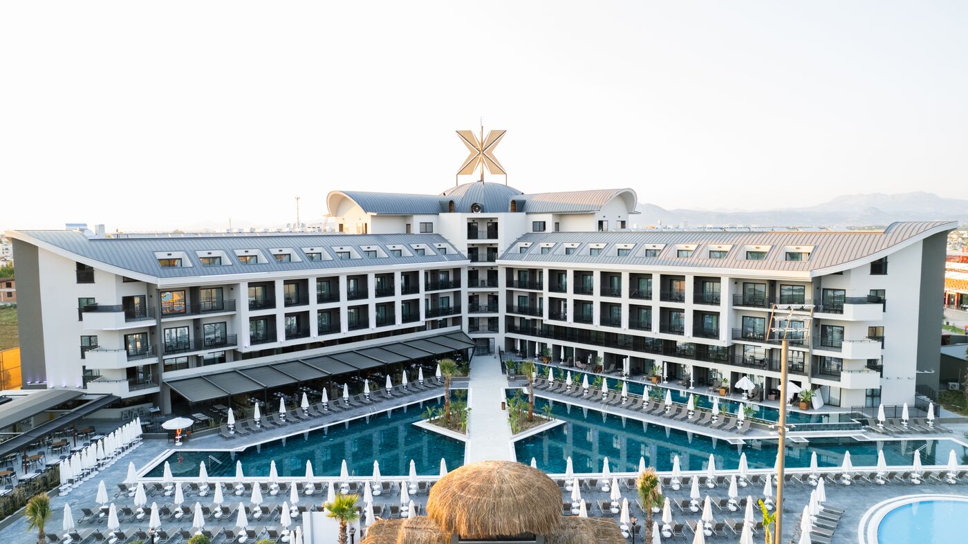 Image of The X Belek