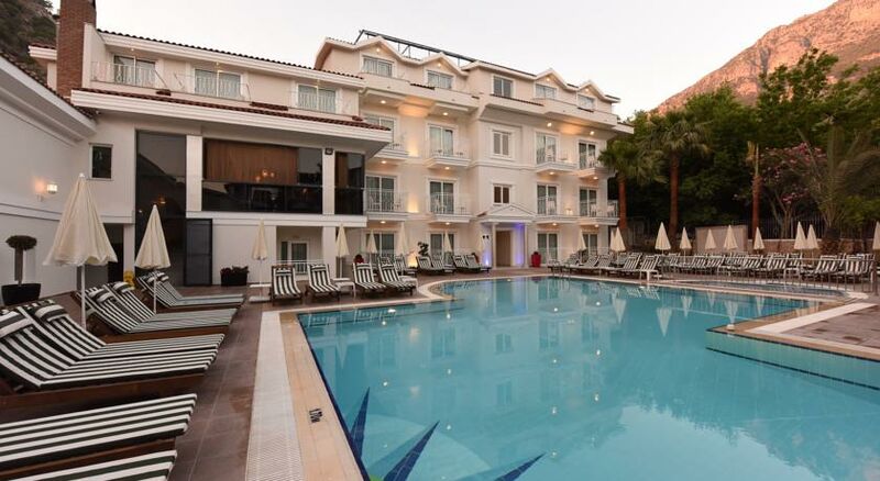 Image of Montebello Deluxe Hotel