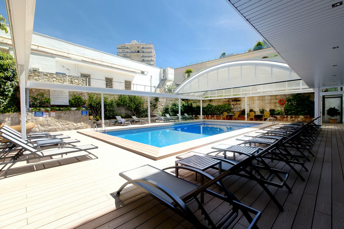 Image of Aguabeach - Adults Only