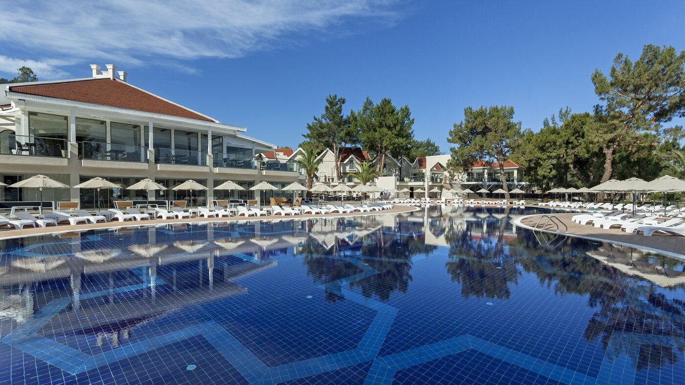 Image of Long Beach Club Nature