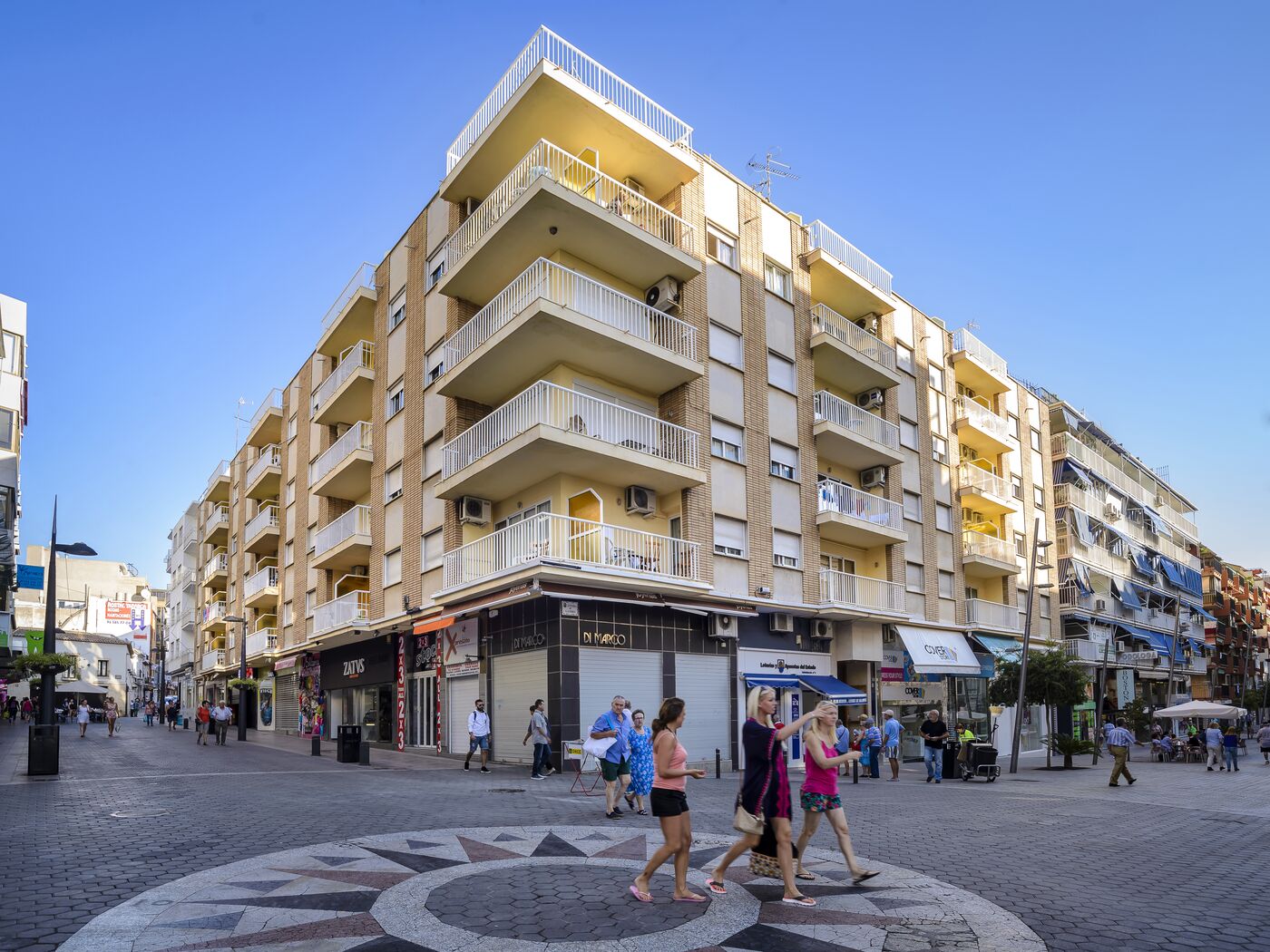 Image of Avenida Apartments
