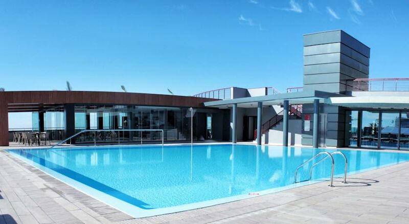 Image of The Views Monumental