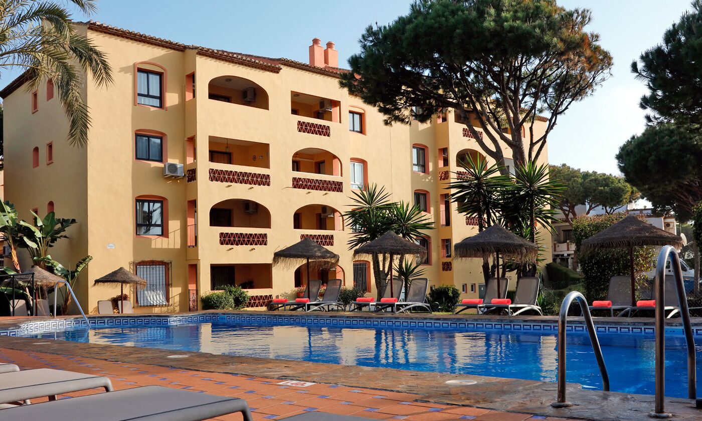 Image of Macdonald Dona Lola