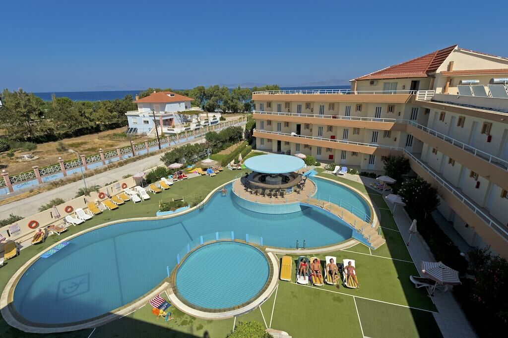 Image of Bayside Hotel Katsaras
