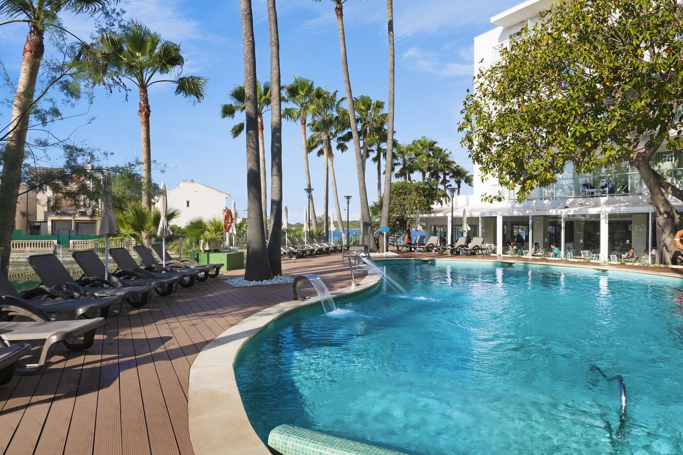 Image of Alua Boccaccio