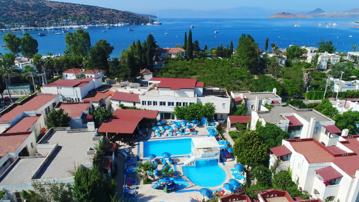 Image of Summer Garden Suites and Beach Hotel