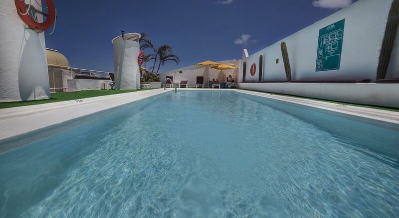 Image of Bull Astoria