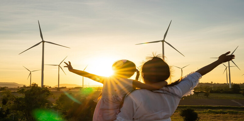 wind-turbines-people