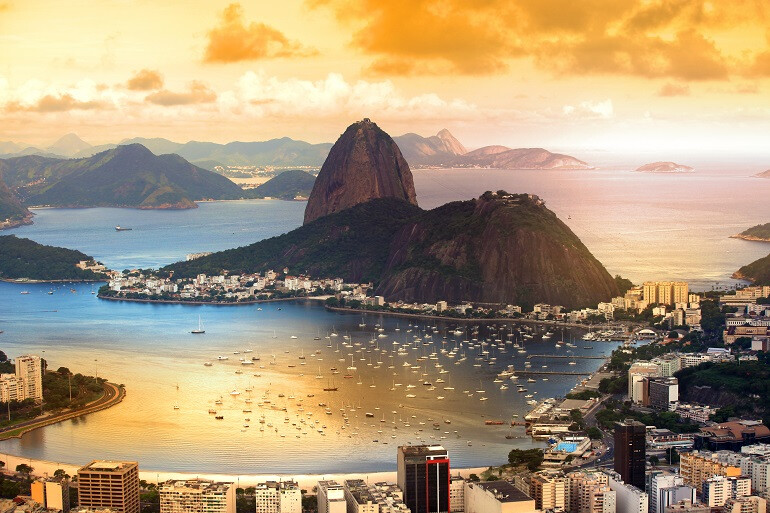 Rio_De_Janeiro_Brazil_in_twilight