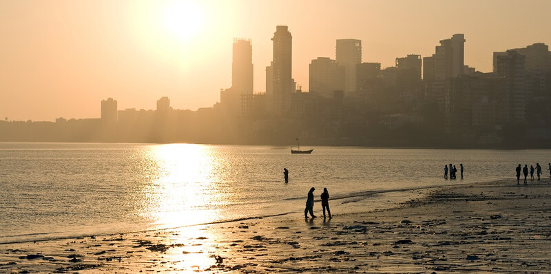 India-Sunset-at-Chowpatty-Beach