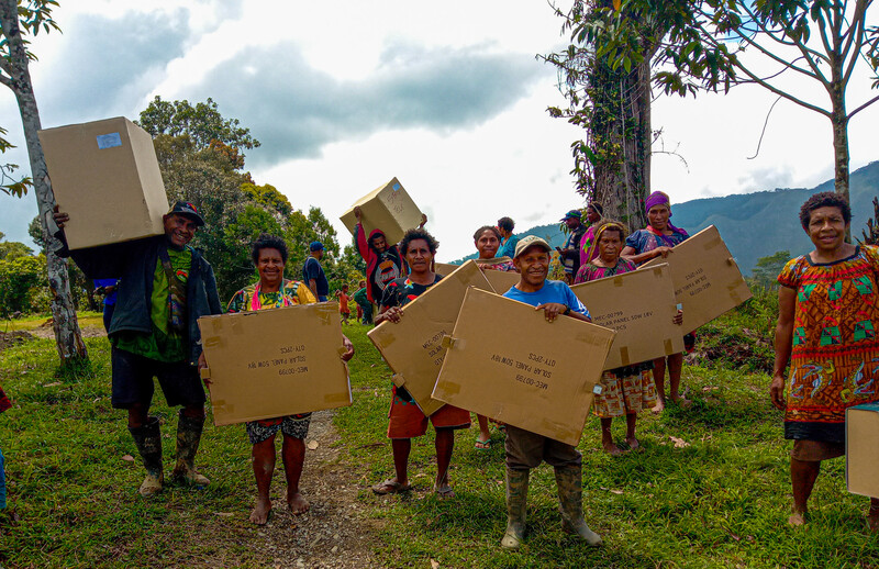 October 2024_Tolax locals receiving solar Kits_Photo _ Johnson Irarue-8