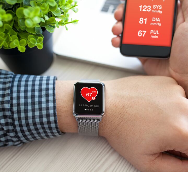 Introducing wearable devices can potentially be a game changer in creating happy, healthy and engaged employees. (Photo: Prykodov)