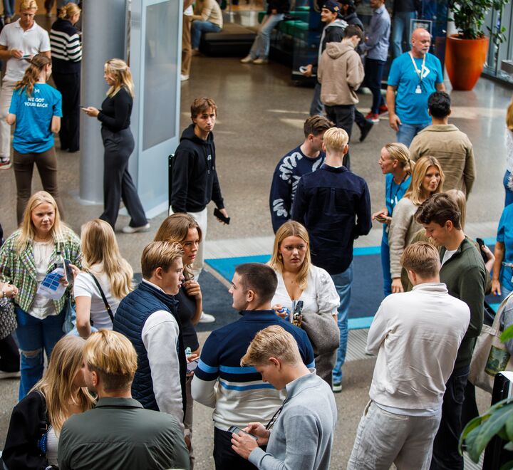 Students at campus Oslo