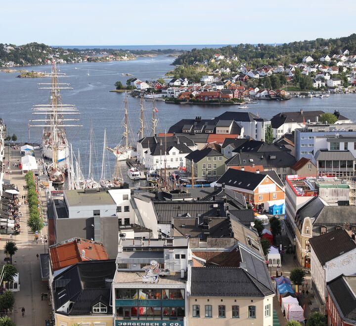 Utsikt over Arendal sentrum
