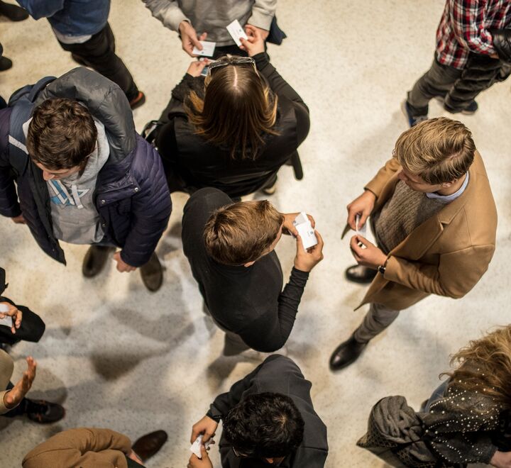 Gi ansatte permisjon til å føde nye bedrifter, foreslår Amir Sasson og Espen Andersen. Det gir større kraft på nyetableringer. (Illustrasjonsbilde fra idéverksted).