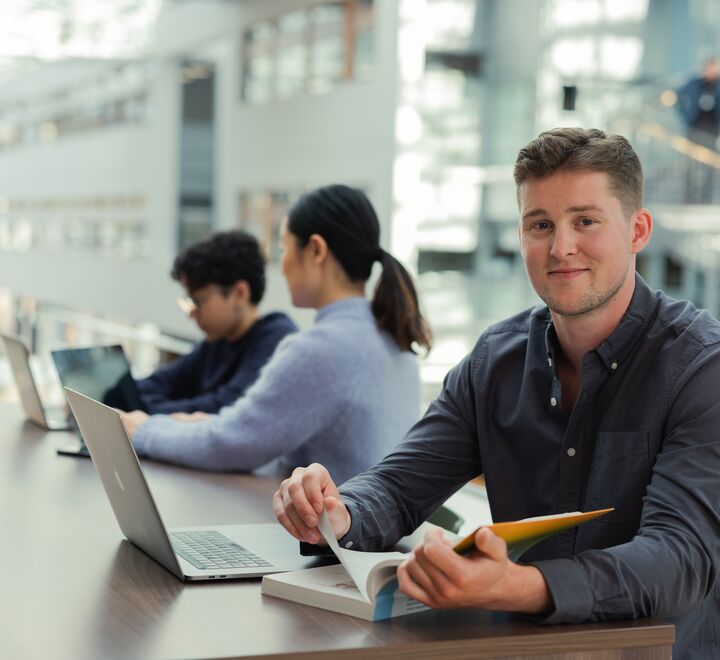 Snakk med oss om masterstudier på BI!