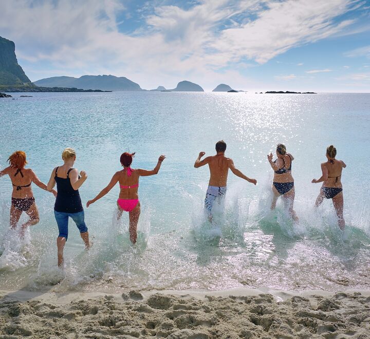 Det er ikke bare fjorårets knallvær som gjør at mange nordmenn bytter ut Costa del Sol med norske strender (bildet) og norgesferie i 2019, skriver Geir Bjønnes. Foto: Vidar Nordli-Mathisen/Unsplash