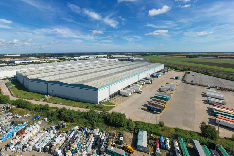 Logicor UK team completes the largest UK letting
