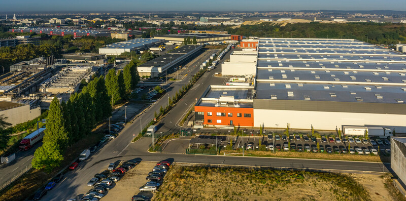 rent a warehouse in garonor park aulnay sous bois franc logicor