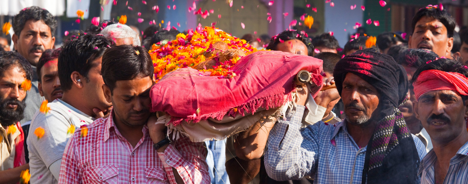 Belief and Beyond Belief: Indian funeral BFA3TA Indian funeral in Pushkar India. Image shot 2009. Exact date unknown.
