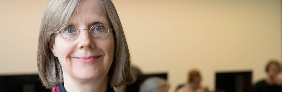 Noor Breuning, Information specialist