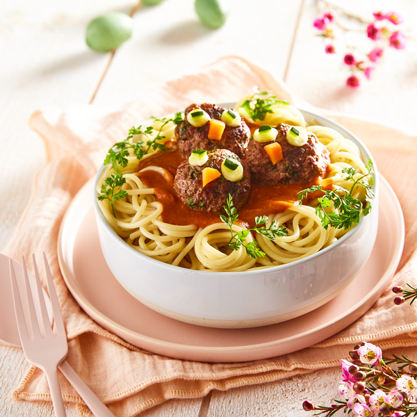 RECIPE OF THE MONTH_APRIL 2022_COOKING WITH KIDS_BLENDER_ SPAGHETTI NESTS WITH HOMEMADE TOMATO SAUCE(4)SQUARE