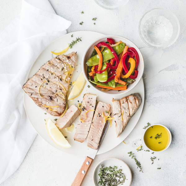 Tuna steaks and frozen vegetables_Square.tif