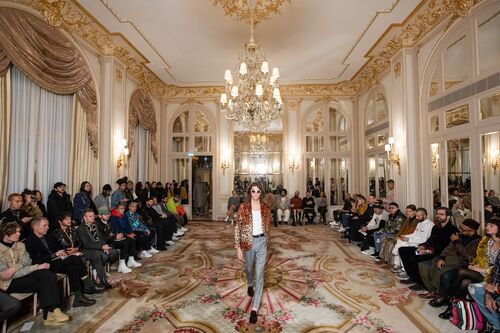 SSS World Corp WM FW/19-20